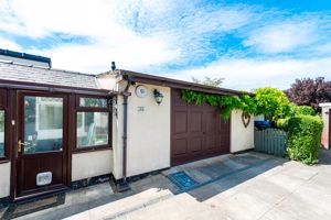 Photo 21- click for photo gallery